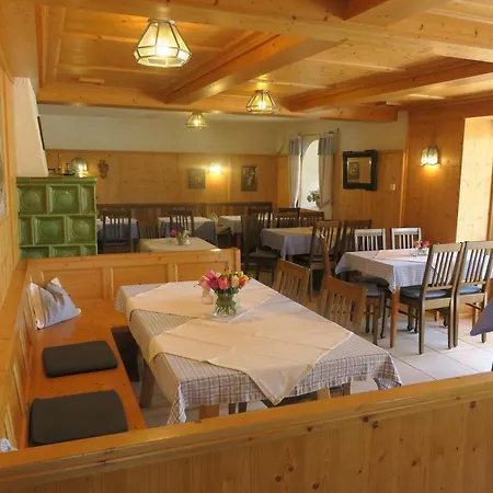 Hotel Tiroler Hof *